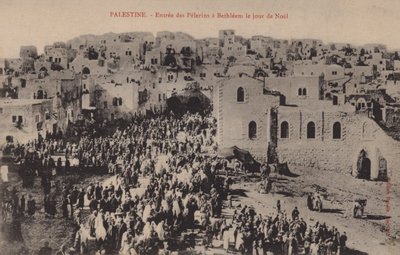 Palestina, intocht van de pelgrims naar Bethlehem op Kerstdag door French Photographer
