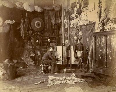 De Franse schilder Rochegrosse gefotografeerd in zijn studio, ca. 1885 (gelatinezilverdruk) door French Photographer