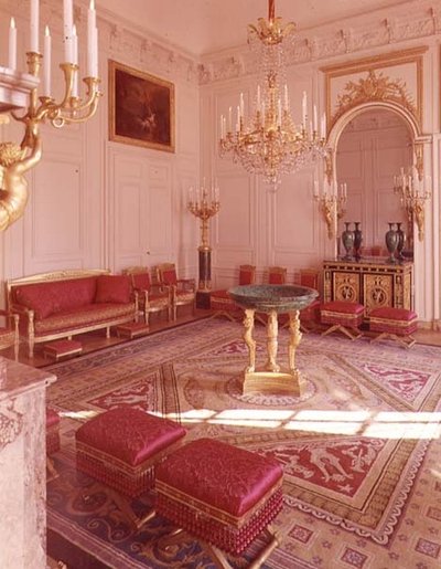 Een Ontvangstruimte in het Grand Trianon door French School