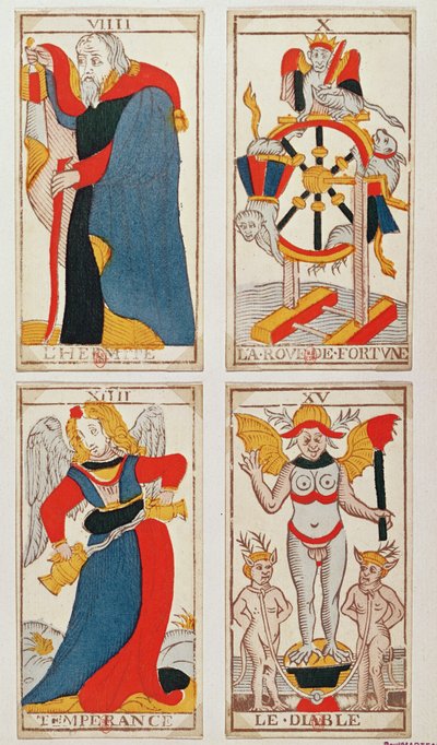 Vier tarotkaarten met afbeelding van De Kluizenaar, Het Rad van Fortuin, Gematigdheid en De Duivel (gekleurde houtsnede) door French School