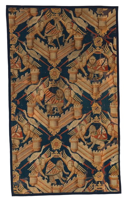 Fragment van een heraldisch wandtapijt met de wapens van Beaufort, Turenne en Comminges, gemaakt in Parijs of Arras door French School