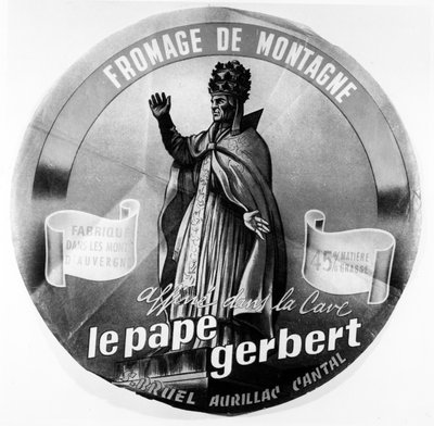 Label met afbeelding van de Auvergnat Paus Sylvester II voor een bergkaas uit de Auvergne, Frankrijk door French School
