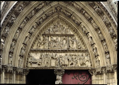 Noord transept portaal, detail van timpaan met scènes uit de jeugd van Christus en het verhaal van Theophilus door French School
