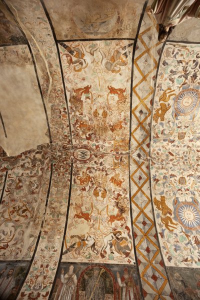 Parochiekerk (Església de la Mare de Déu de Solers). Interieur. Het schip, de plafonds. Muurschilderingen. 16e eeuw (?) door French School