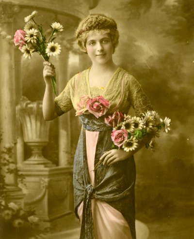 Portret van een vrouw met een bos bloemen ca. 1898 door French School