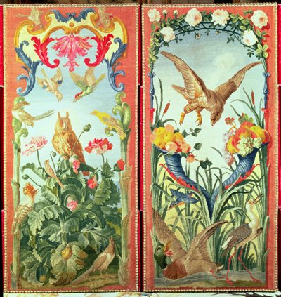 Twee panelen van tapijt gemaakt tot een kamerscherm, met vogels, bloemen en fruit, Savonnerie Werkplaats (textiel) door French School