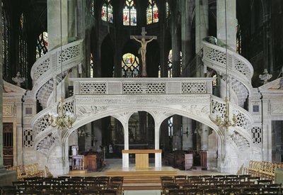 Uitzicht op het doksaal, gebouwd in 1525-35 door French School