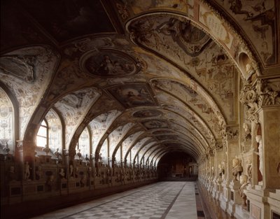 Uitzicht op de antiquarium van het Koninklijk Paleis ontworpen door de architect en schilder Friedrich Sustris (1540-1599). 1569-1586 München Duitsland door Friedrich Sustris