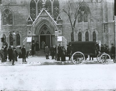 Begrafenis van mevrouw Gilbert, Bloomingdale Gereformeerde Nederlandse Kerk, New York City door G.P. Hall und Sohn