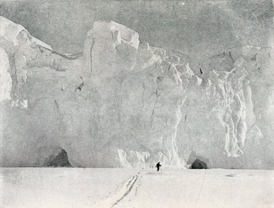 Gezicht op een Gletsjer in Victoria Land, ca. 1911, 1913 door G. Murray Levick