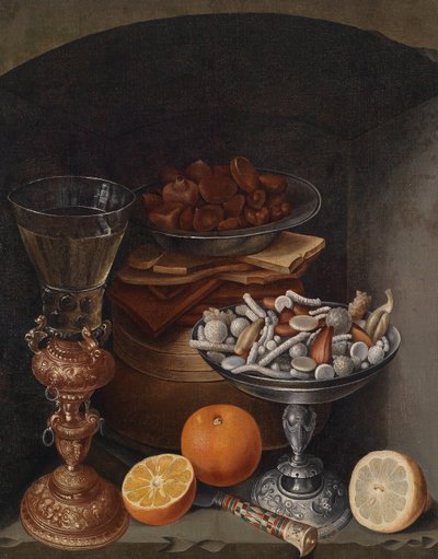 Stilleven met een wijnglas, sinaasappels, een bord met champignons en een zilveren beker door Georg Flegel