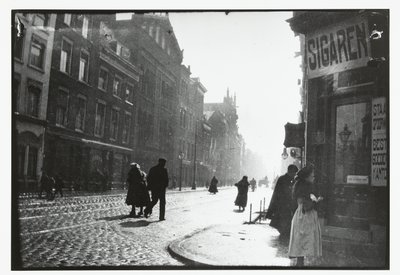 Straatgezicht in Rotterdam door George Hendrik Breitner