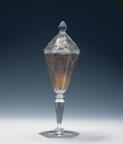 Glazen Beker en Deksel, 1898 door George Heywood Maunoir Sumner