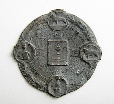 Zegel voor het Queen Victoria Clergy Fund door George James Frampton