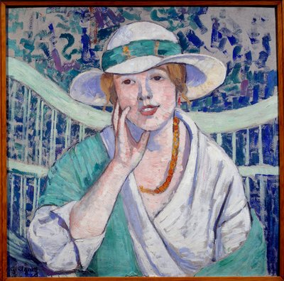 Portret van dame met witte en groene hoed door Georgette Agutte