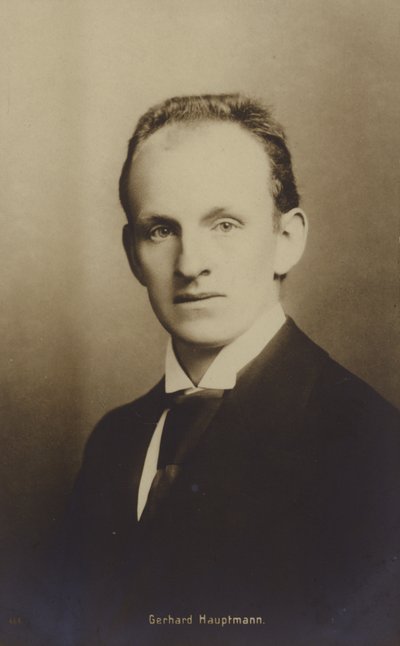 Gerhard Hauptmann (1862-1946), Duits dramaturg en romanschrijver (z/w foto) door German Photographer