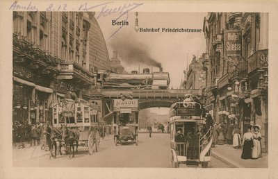 Ansichtkaart van het station aan de Friedrichstrasse, Berlijn, verzonden in 1913 (z/w foto) door German Photographer