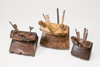 Kuipers groefschaaf, gedateerd 1735, 1842 en begin tot midden 19e eeuw door German School