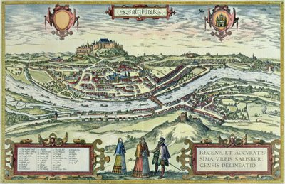 Uitzicht op de stad Salzburg aan de oevers van de rivier de Salzach met het kasteel Honensalzburg op de achtergrond, uit 