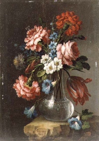 Rozen, tulpen, winde en andere bloemen in een glazen vaas door Giacomo Nani