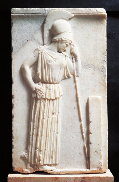 Bas-reliëf dat rouwende Athena toont die voor een stele staat door Greek
