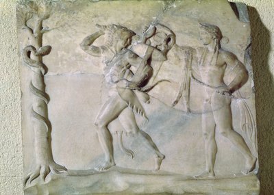 Tablet die Hercules toont die de Delphische drievoet voor Apollo wegdraagt (marmer) door Greek