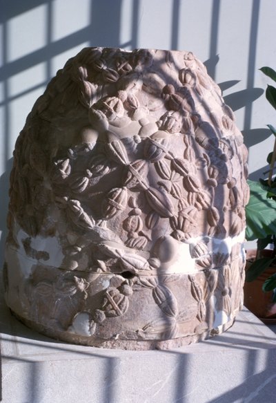 Omphalos door Greek School