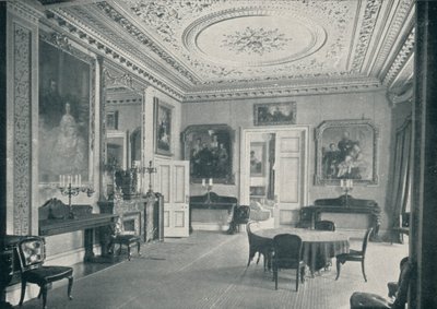 De Eetkamer van de Koningin in Osborne House, ca. 1899, 1901 door HN King