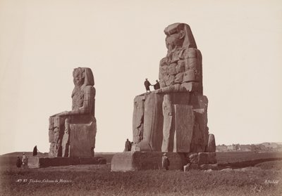 Thebe, kolossen van Memnon (Thebe, kolossen van Memnon),jaren 1870 (foto) door Henri Béchard