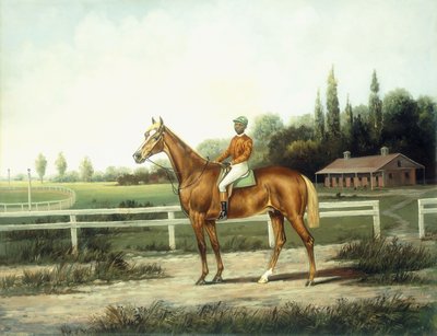 Een kastanjebruin renpaard met jockey op een trainingsbaan met stallen op de achtergrond door Henry H. Cross