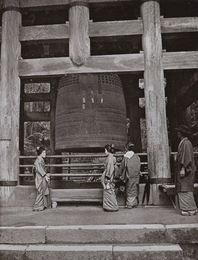 De Grote Bel in de Chio-in Tempel door Herbert Ponting