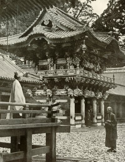 De Yomei-poort in Nikko, 1910 door Herbert Ponting