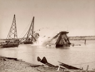 Ontploffing van een baggerschip in een kanaal door Hippolyte Arnoux
