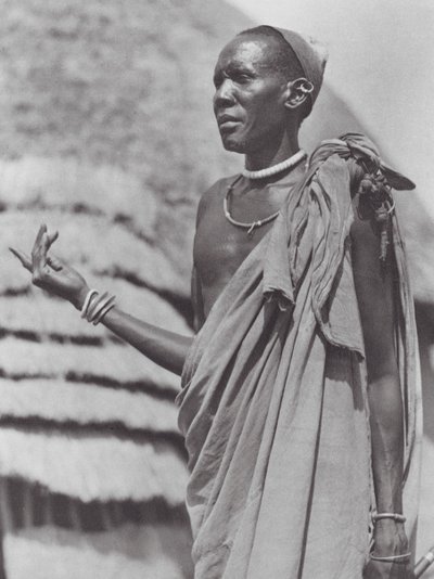 Afrika: Hoofdchef van Tonga door Hugo Adolf Bernatzik