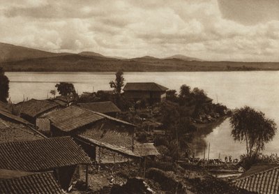 Mexico: Lagune van Patzcuaro, eiland Xanicho (zwart-wit foto) door Hugo Brehme