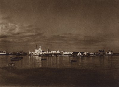 Mexico: Panorama van de haven van Vera Cruz met het kasteel van San Juan (z/w foto) door Hugo Brehme
