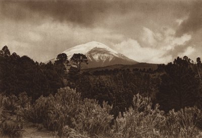 Mexico: Popocatepetl (z/w foto) door Hugo Brehme