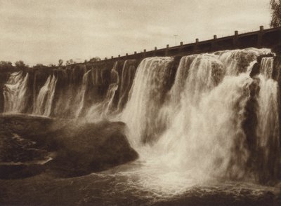 Mexico: Juanacatlan waterval (zwart-wit foto) door Hugo Brehme