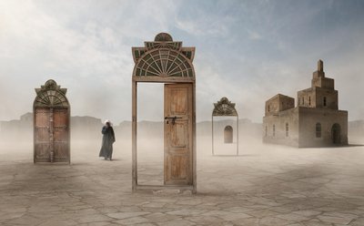 Oude deuren – Reis door de woestijn door Hussain Buhligaha