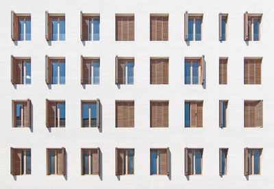 Geometrische raamgevel door Igor Bakotic