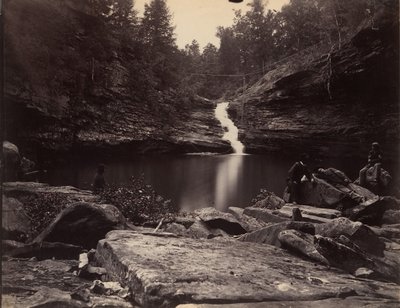 Lula Lake en Bovenste Watervallen op Rock Creek, nabij Lookout Mountain, Georgia, 1864-65 door Isaac H. Bonsall