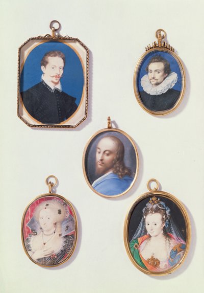 Miniaturen. van L naar R, T naar B: Sir Arundel Talbot; Onbekende Man; Hoofd van Christus; Anne van Denemarken (1574-1619); Dame in Maskerade Kostuum door Isaac Oliver