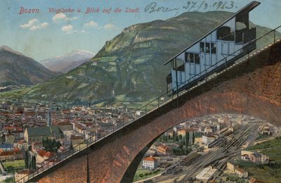Bolzano - kabelspoorweg en uitzicht op de stad door Italian Photographer