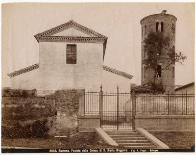 Kerk van St. Maria Maggiore, Ravenna, Emilia-Romagna, Italië, foto door Pietro Poppi, ca 1900 door Italian Photographer