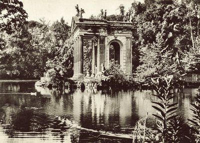 Tempel aan het meer van Villa Borghese door Italian Photographer