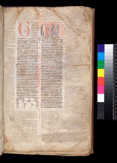 Gregorius IX, Decretales met Apparatus door Bernardo Botone van Parma, initiaal [G] in rood met gereserveerde en blauwe penwerkdecoratie door Italian School