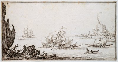 Een galei geramd midscheeps door een oorlogsschip onder zeil binnen zicht van de haven, ca. 1617 door Jacques Callot