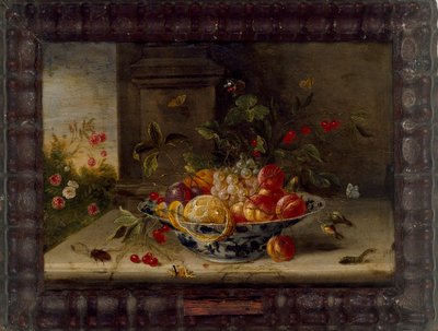 Decoratieve stillevencompositie met een porseleinen kom, fruit en insecten, midden 17e eeuw door Jan van Kessel