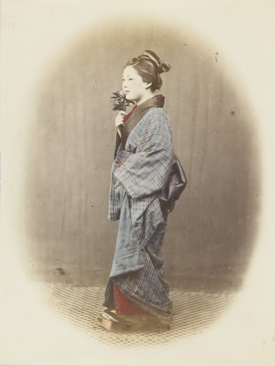 Japanse vrouw in traditionele kleding door Japanese Photographer