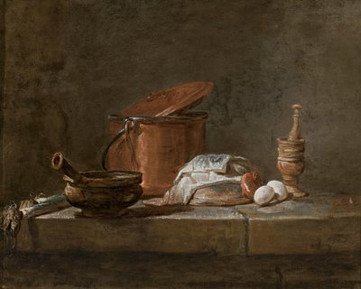 Prei, een braadpan met een doek, een koperen pot en deksel, een ui en eieren met een stamper en vijzel, op een stenen richel door Jean Baptiste Simeon Chardin